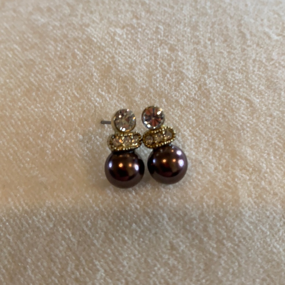 Macys post earrings in gold, crystal, and pearl